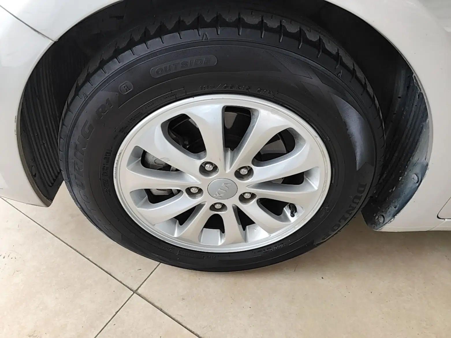 Kia K3S 2014 1.6L Automatic GL — миниатюра 10