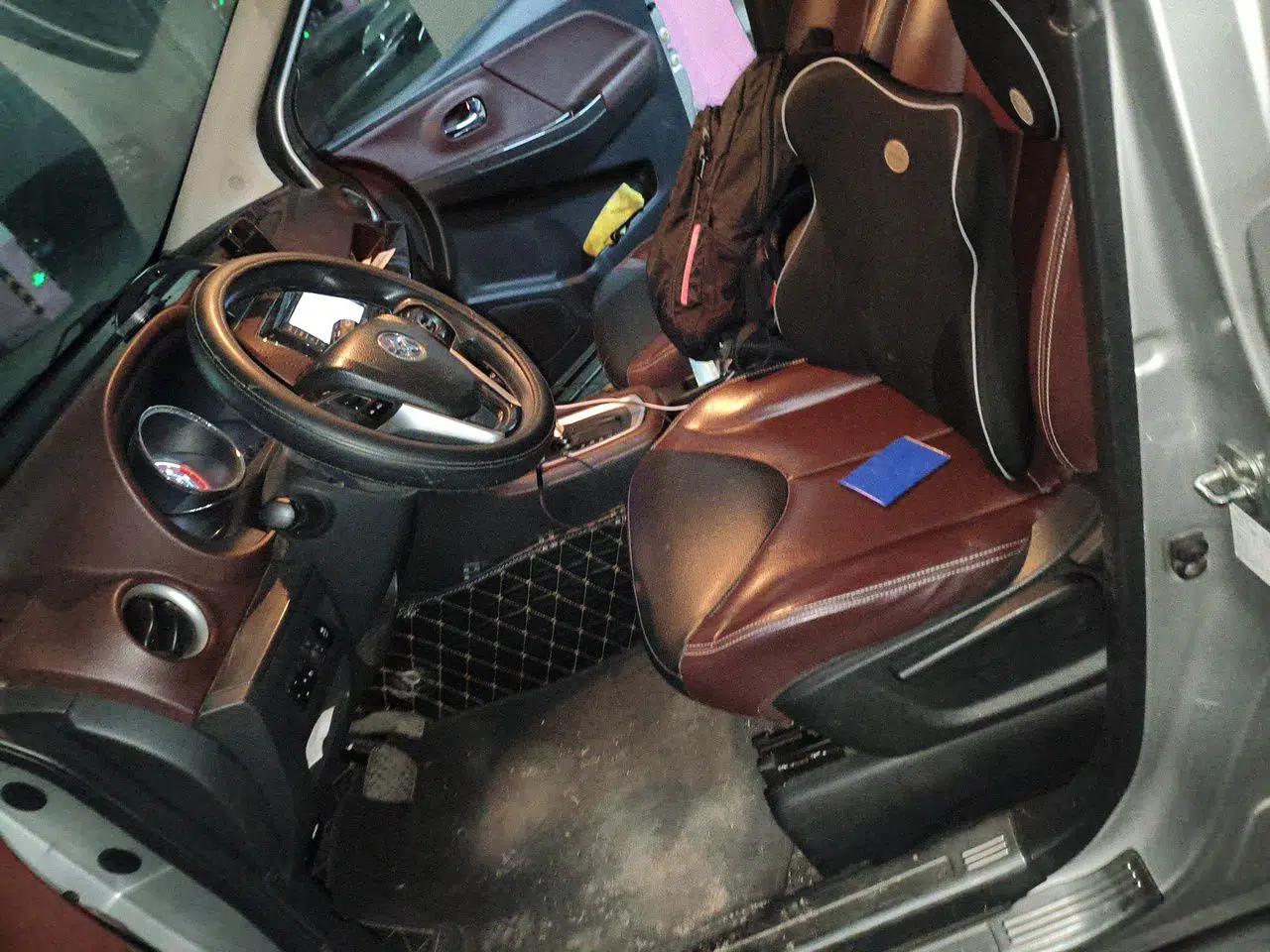Venucia M50V 2019 1.6L CVT Luxury Edition — миниатюра 15
