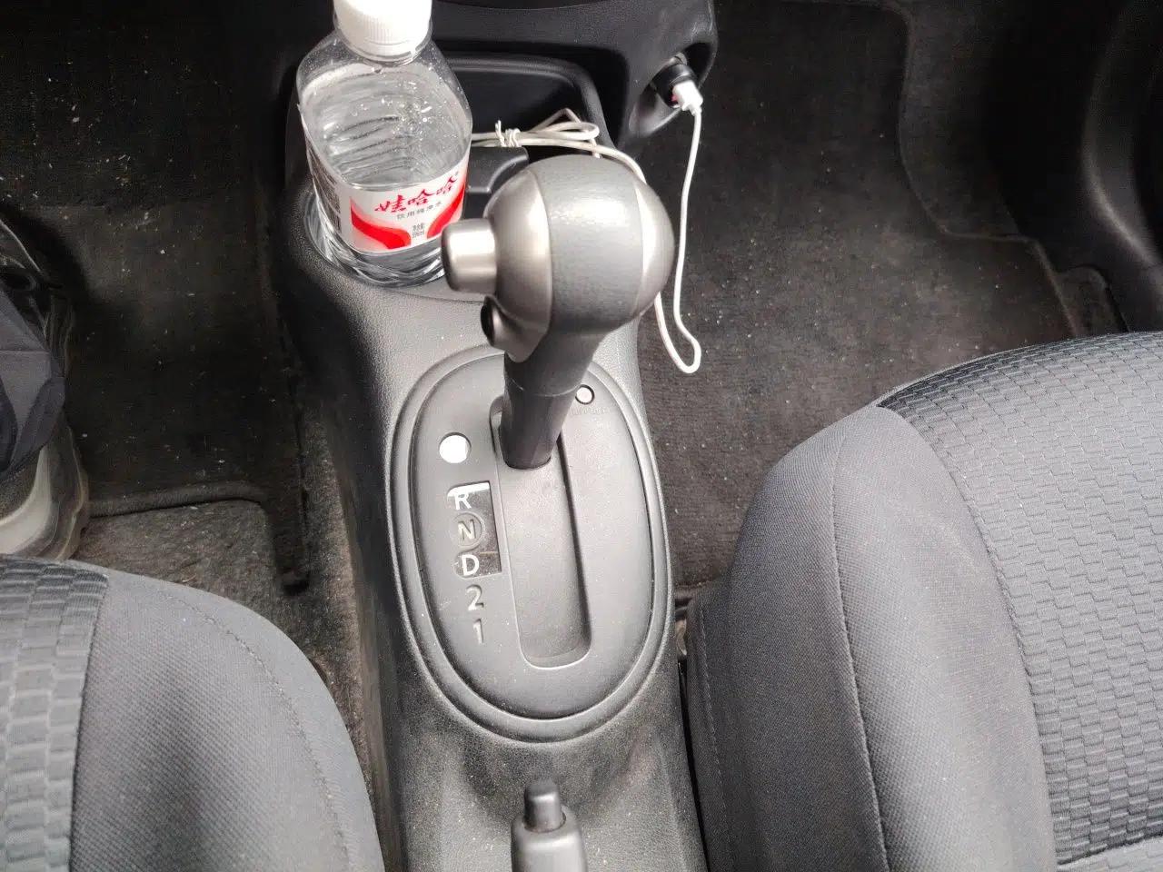 Nissan March 2010 1.5L Automatic Easy-Style Version — миниатюра 14