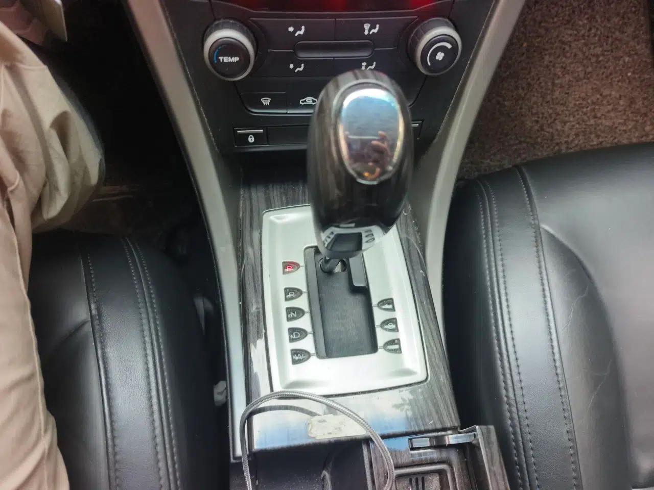 Roewe 550 2012 550 1.8L Automatic Value Edition — миниатюра 14
