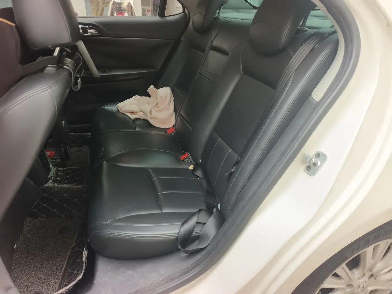 Roewe 550 2012 550 1.8L Automatic Value Edition — миниатюра 17