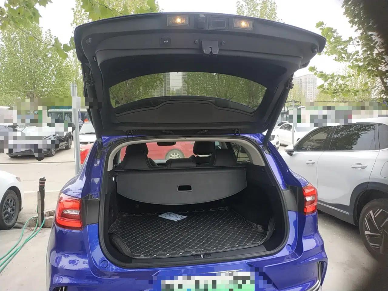 Roewe MARVEL X 2018 Rear-Drive Model — миниатюра 21