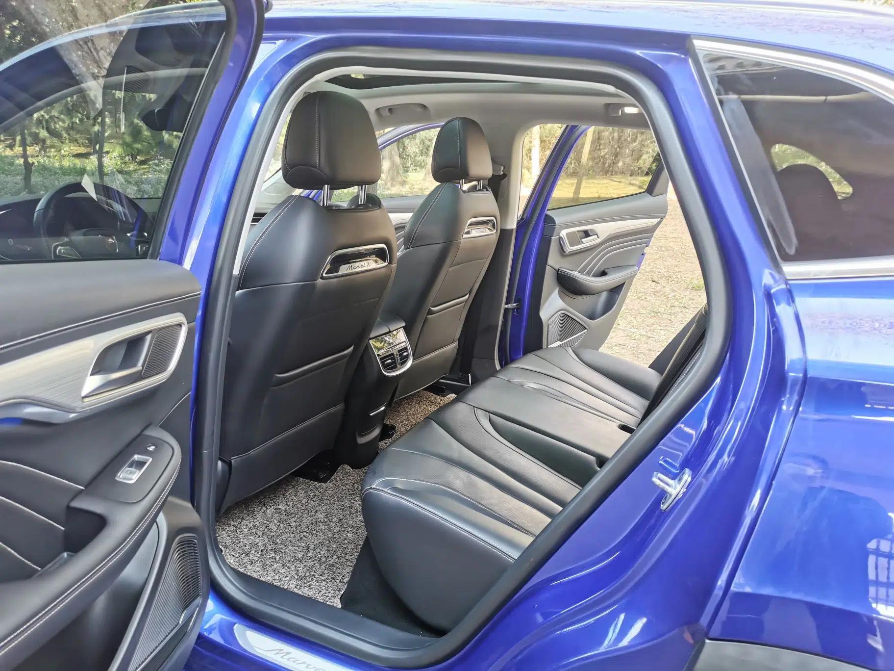 Roewe MARVEL X 2018 Rear-Drive Model — миниатюра 24