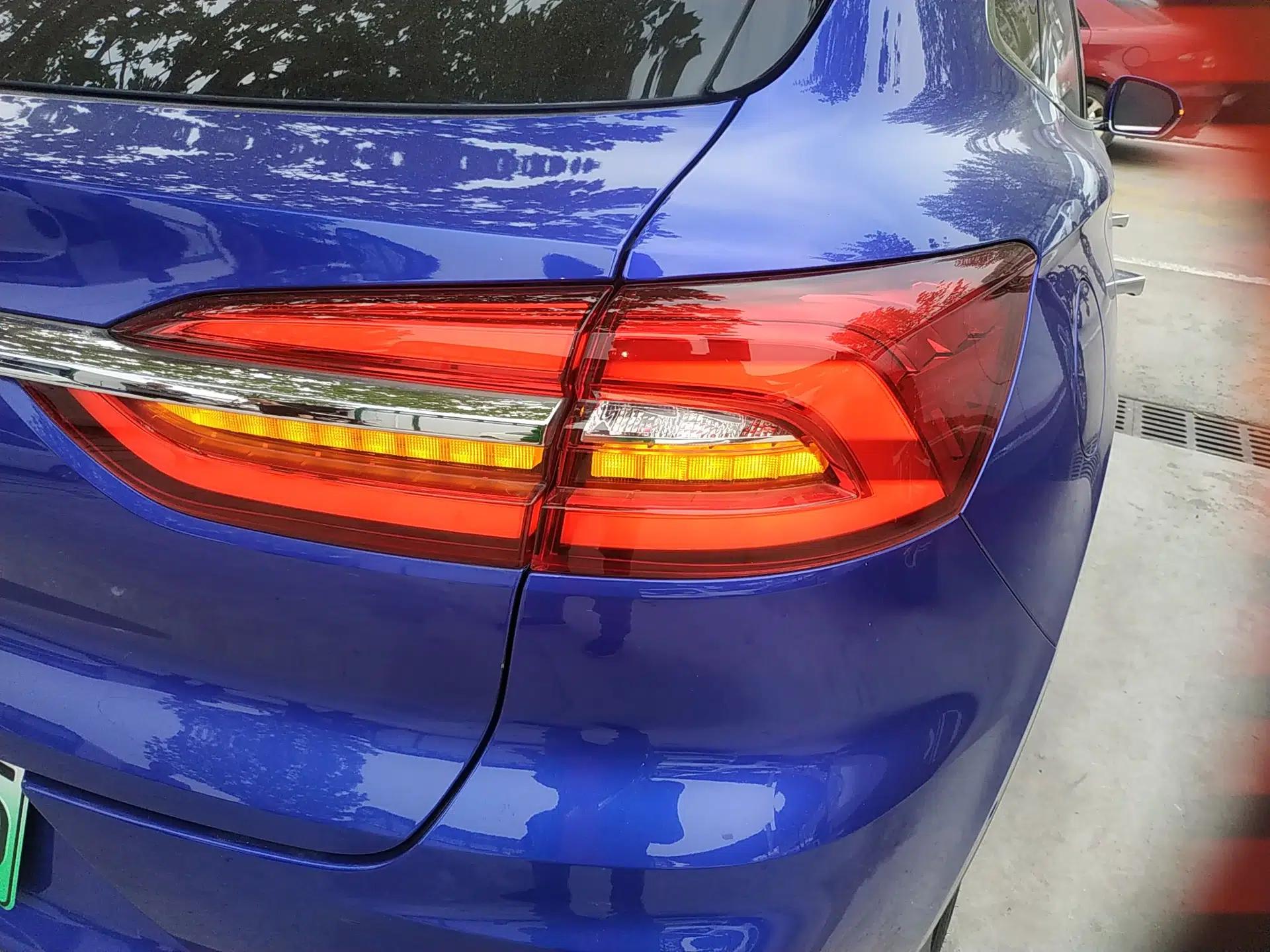 Roewe MARVEL X 2018 Rear-Drive Model — миниатюра 4