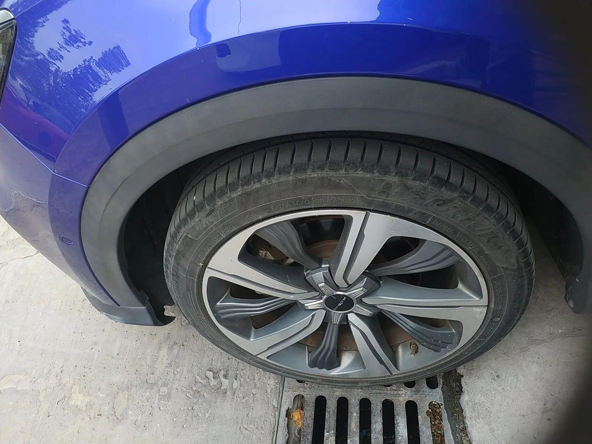 Roewe MARVEL X 2018 Rear-Drive Model — миниатюра 5