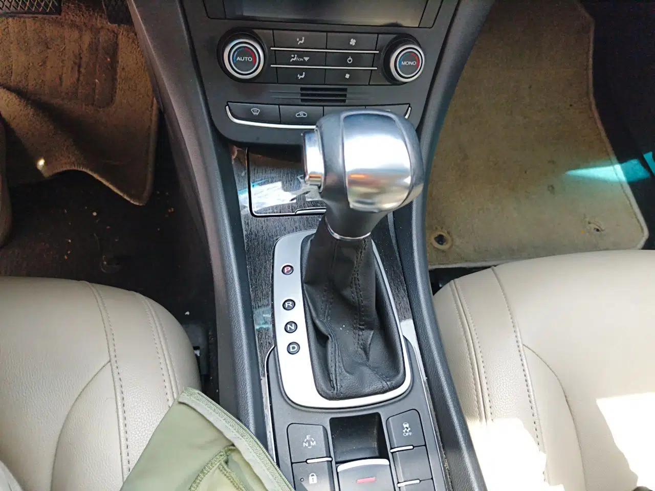Roewe e550 2016 Flagship Edition — миниатюра 14