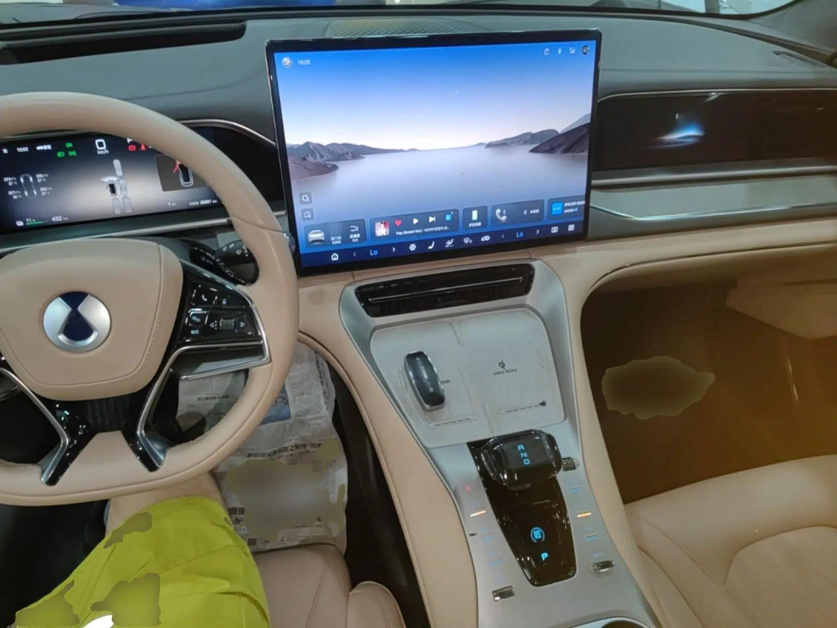 Denza N7 2024 630 All-Wheel Drive Intelligent Driving Max Edition — миниатюра 12