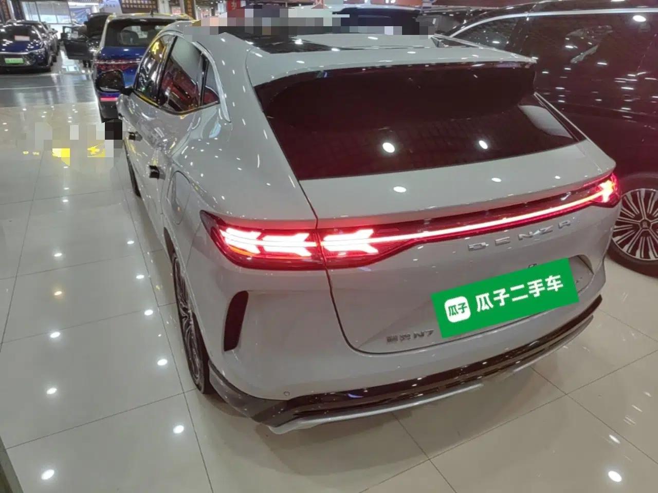 Denza N7 2024 630 All-Wheel Drive Intelligent Driving Max Edition — миниатюра 4