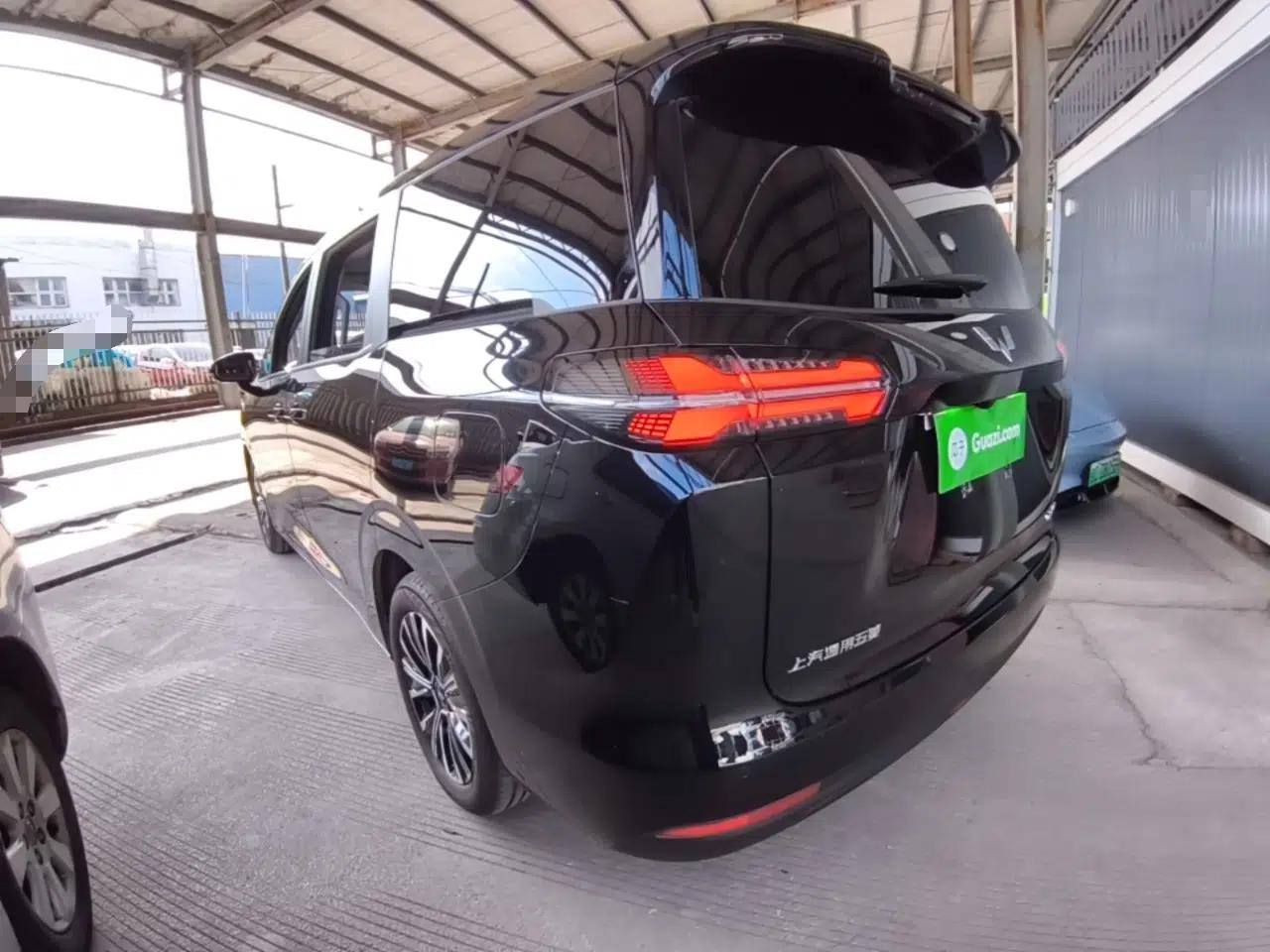 Wuling Starlight 730 2025 Model Plug-in Hybrid 125km Luxury Edition — миниатюра 4