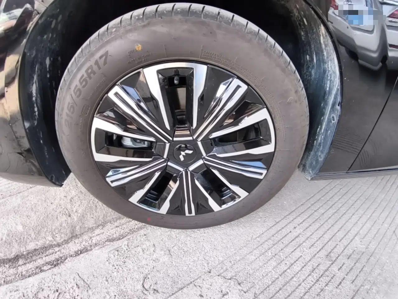 Wuling Starlight 730 2025 Model Plug-in Hybrid 125km Luxury Edition — миниатюра 10