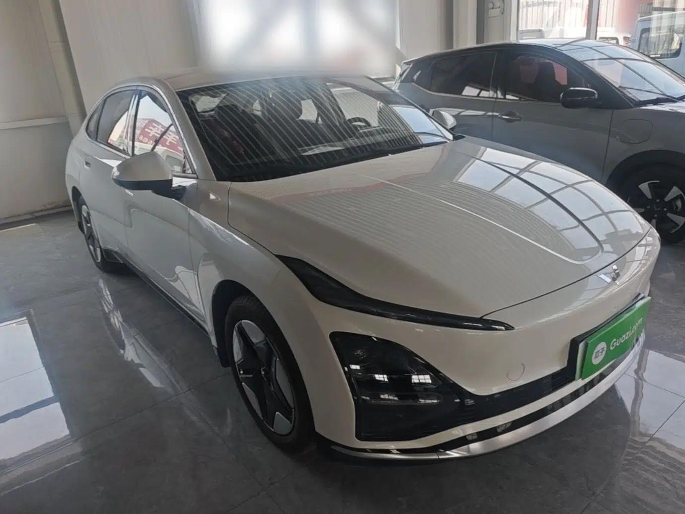 Wuling E5 2024 510 km Standard Version — миниатюра 3