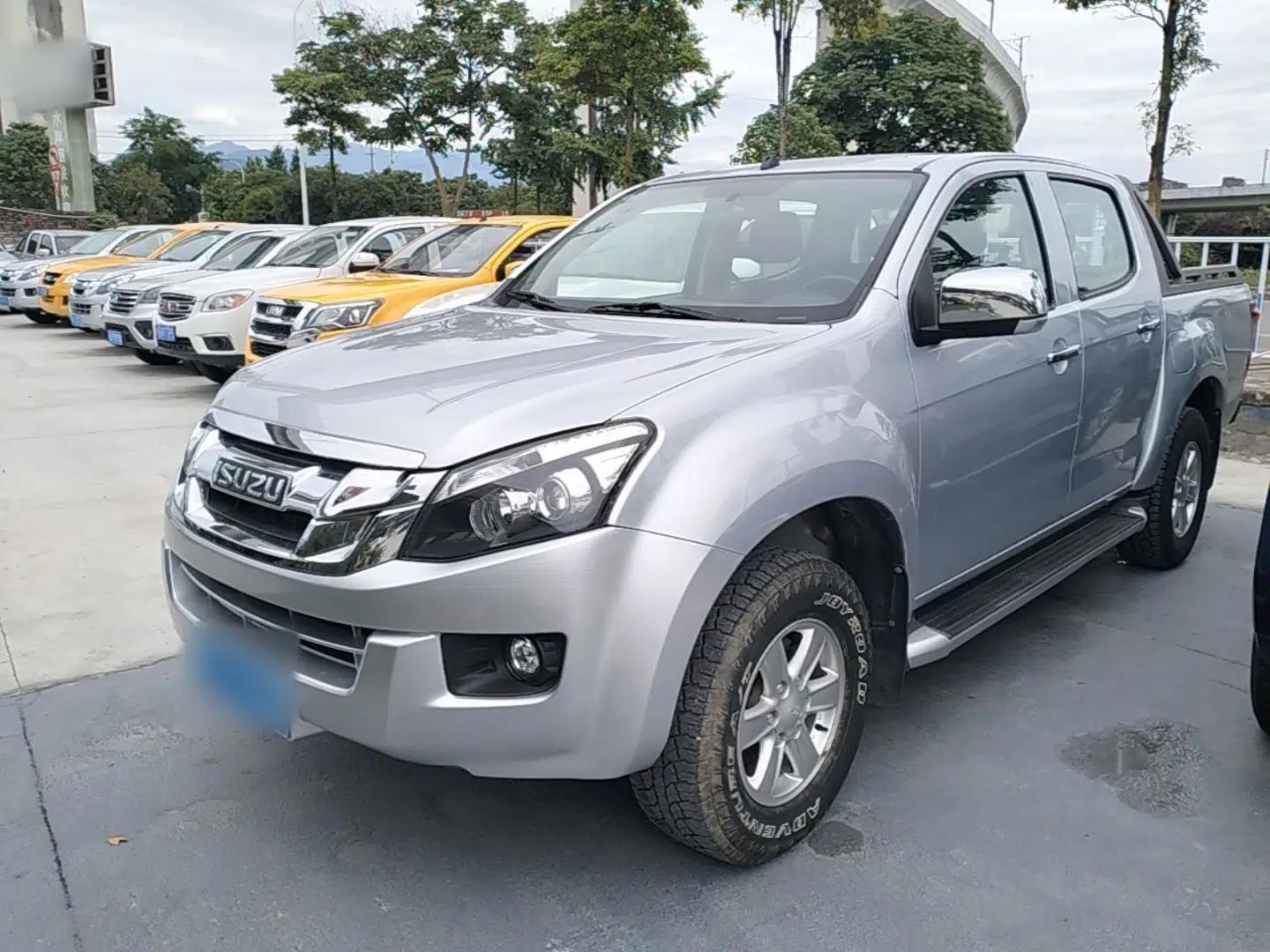 Isuzu D-MAX 2018 3.0T Two-Wheel Drive Automatic Elite Version 4JJ1-TC HI — миниатюра 1