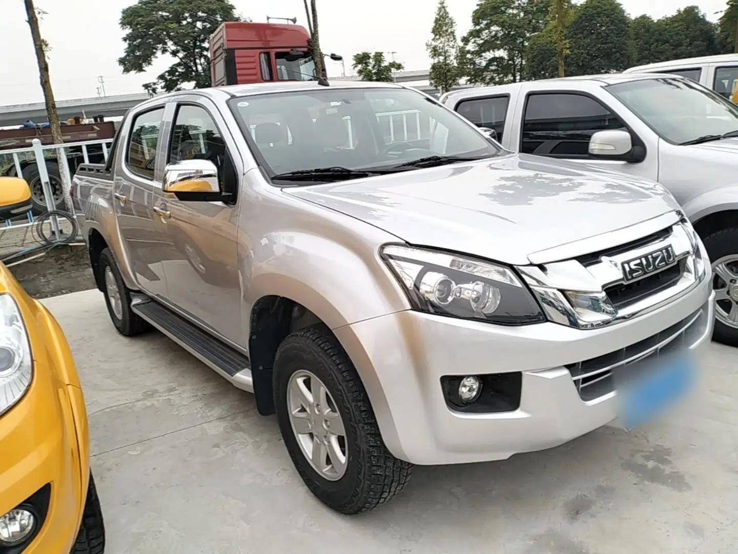 Isuzu D-MAX 2018 3.0T Two-Wheel Drive Automatic Elite Version 4JJ1-TC HI — миниатюра 3