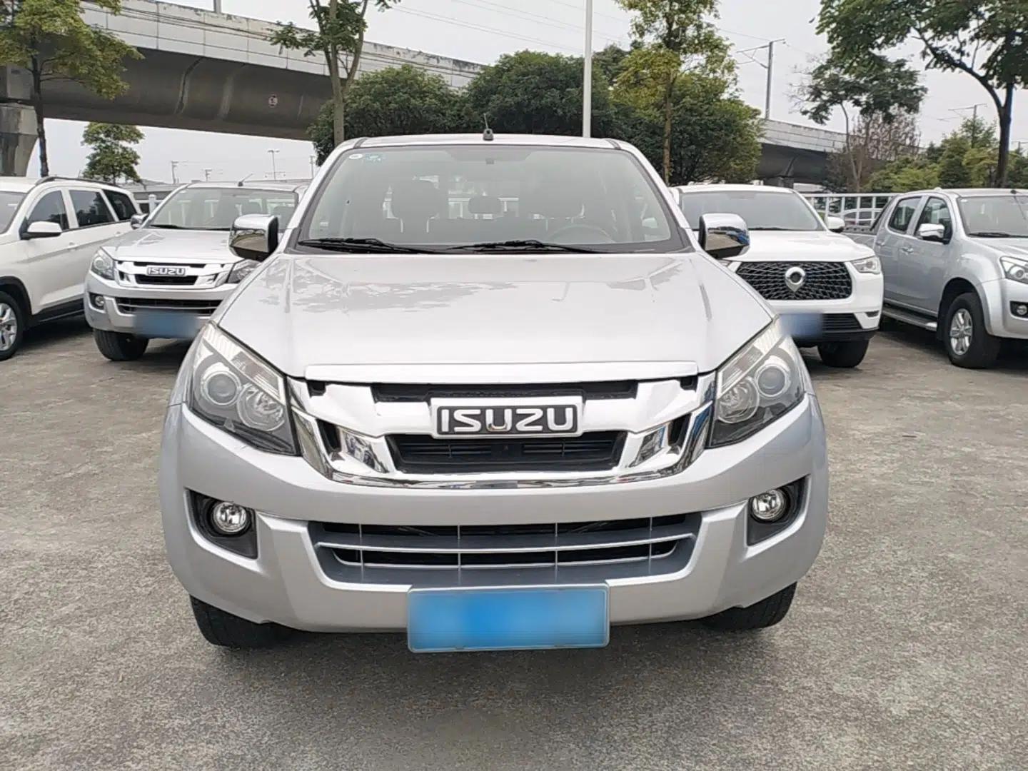 Isuzu D-MAX 2018 3.0T Two-Wheel Drive Automatic Elite Version 4JJ1-TC HI — миниатюра 2