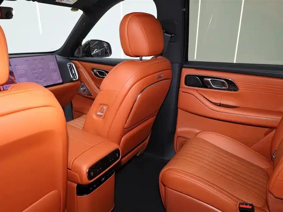 Galaxy M9 2025 210km/h AWD Navigator Edition — миниатюра 19