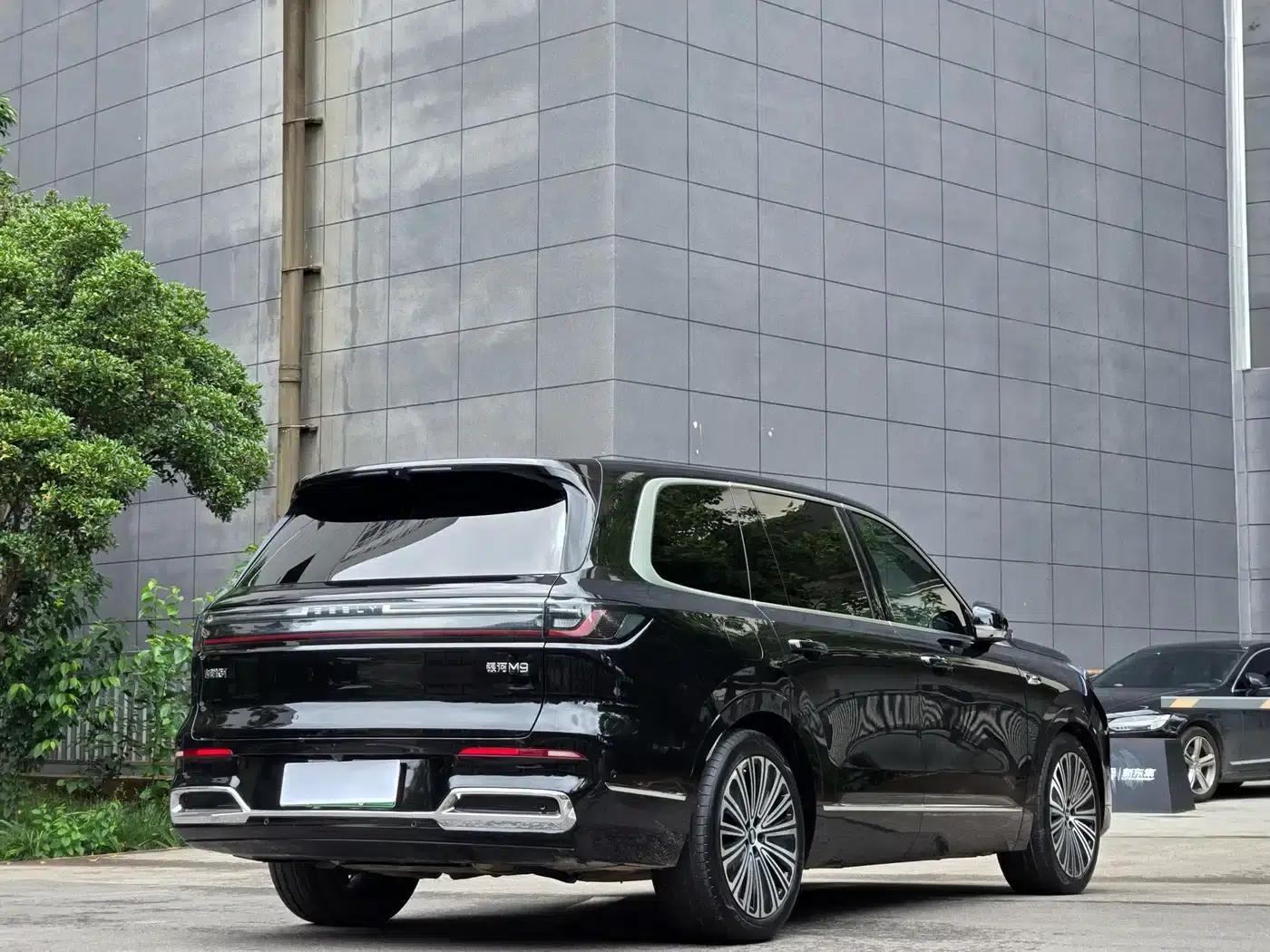 Galaxy M9 2025 210km/h AWD Navigator Edition — миниатюра 7