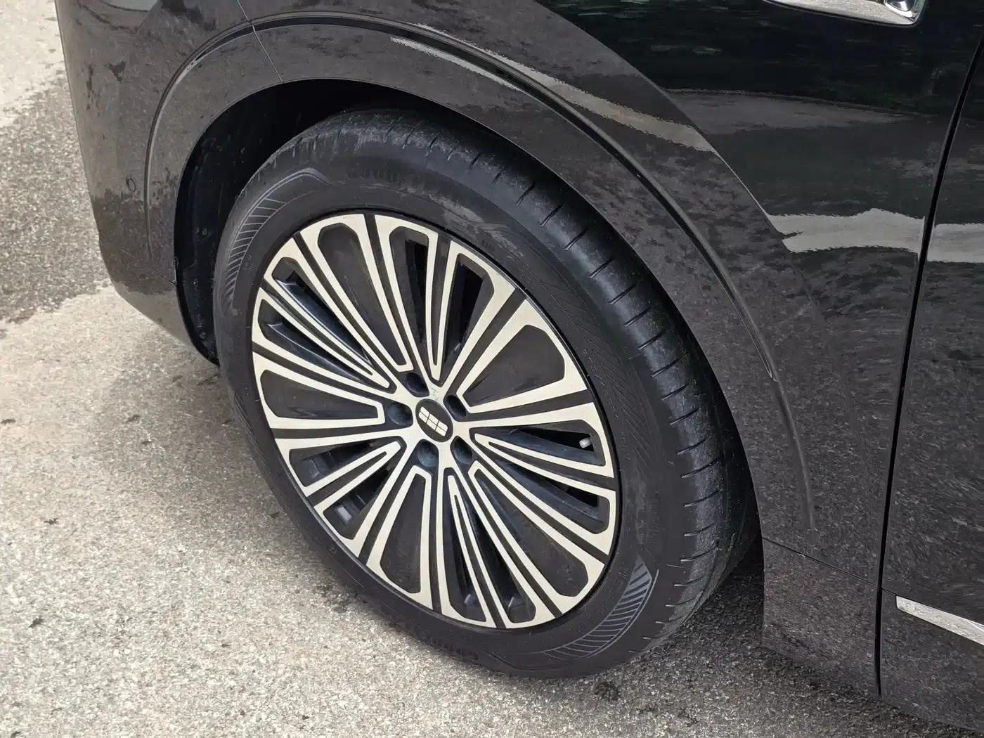 Galaxy M9 2025 210km/h AWD Navigator Edition — миниатюра 9