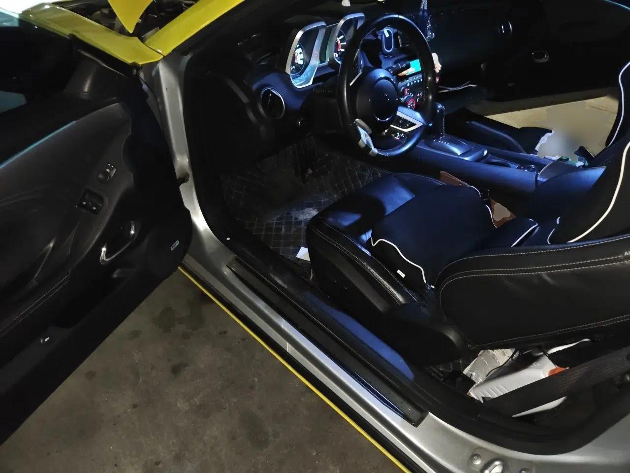 Chevrolet Camaro 2011 3.6L Legendary Performance Edition — миниатюра 16