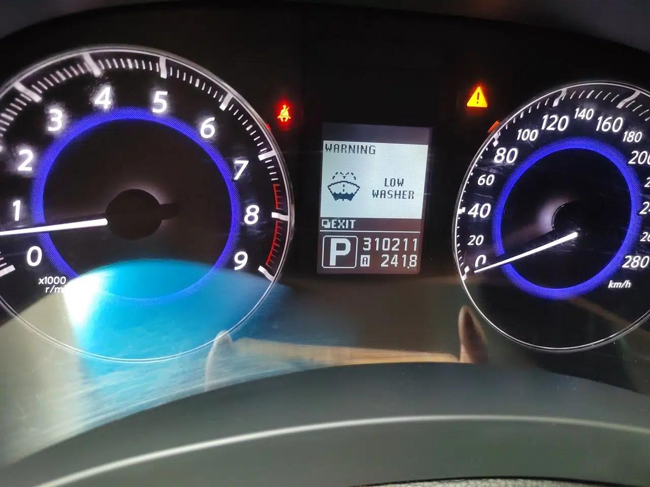 Infiniti QX70 2013 3.7L Standard Edition — миниатюра 12