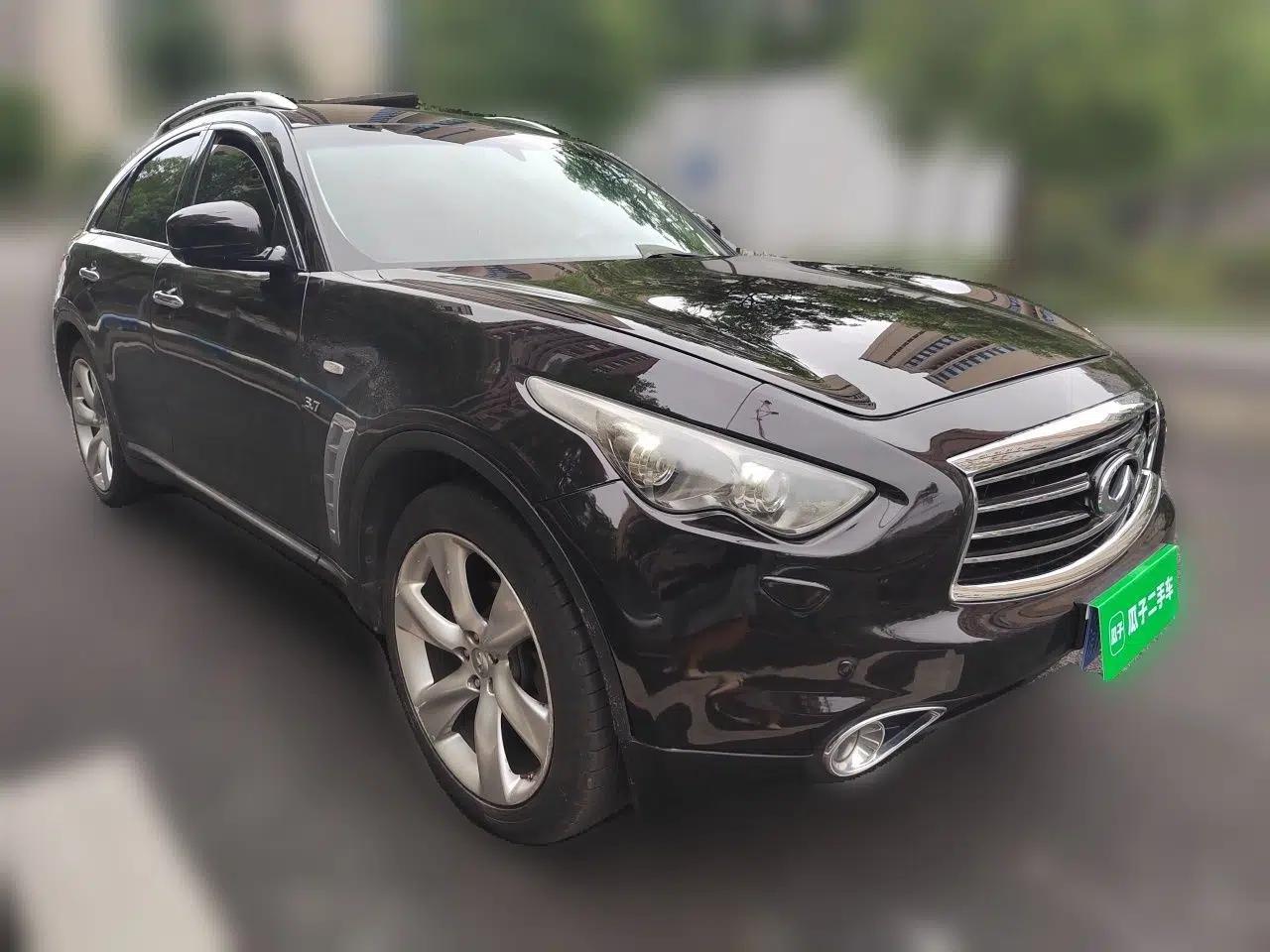 Infiniti QX70 2013 3.7L Standard Edition — миниатюра 3