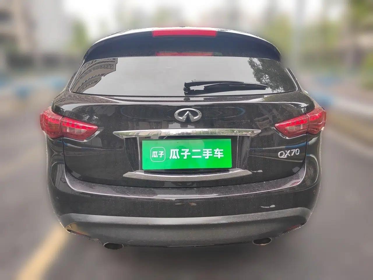 Infiniti QX70 2013 3.7L Standard Edition — миниатюра 5