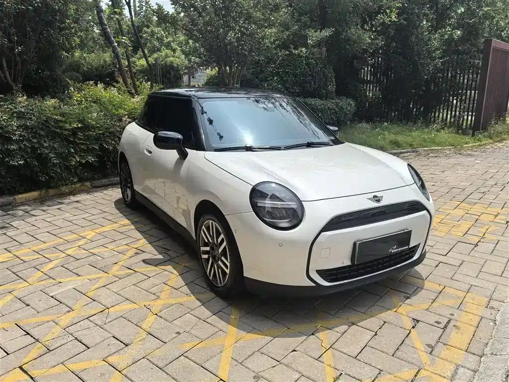 2024 Electric MINI Cooper (456km/h) - Classic Style — миниатюра 6
