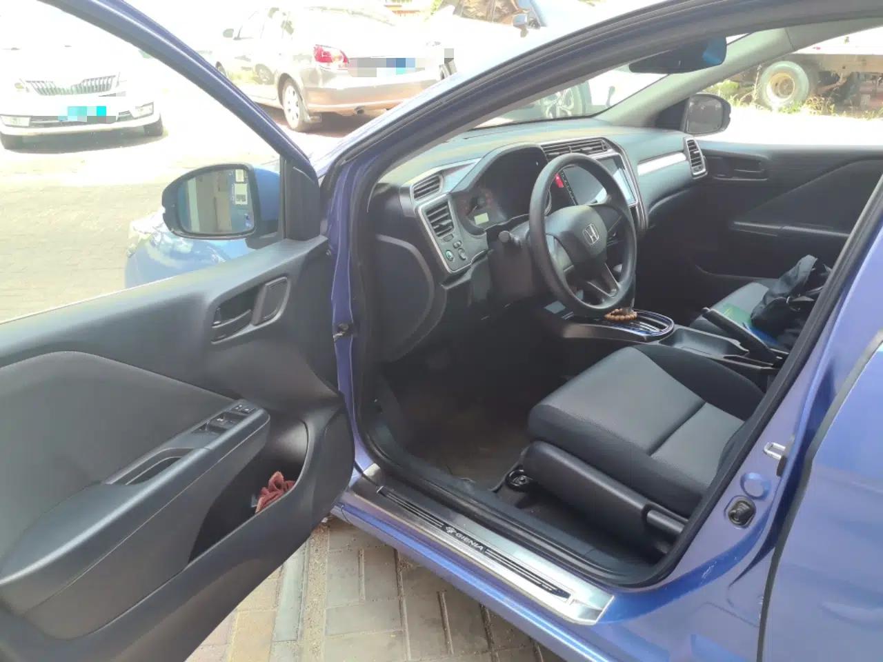 Honda Gienia 2017 1.5L CVT Classic Edition — миниатюра 16