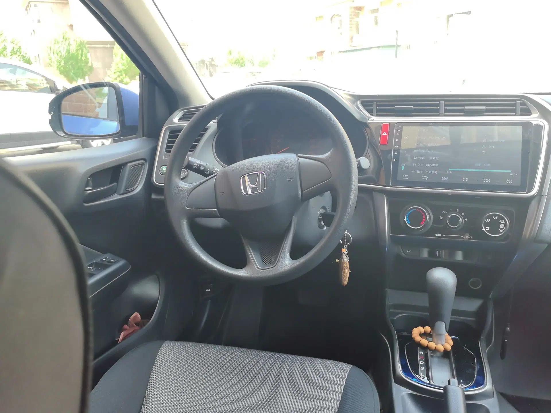Honda Gienia 2017 1.5L CVT Classic Edition — миниатюра 10