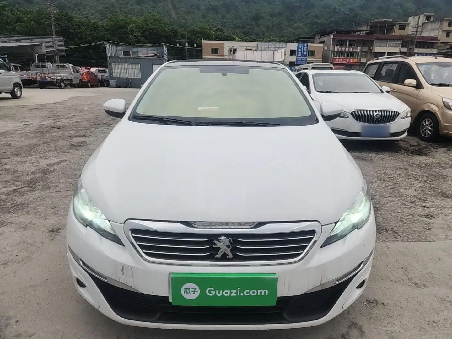 Peugeot 308S 2015 1.2T Automatic Jingchi Edition — миниатюра 2