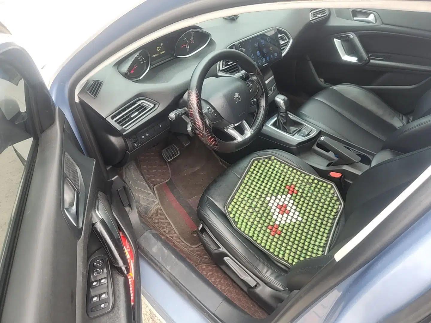 Peugeot 308S 2015 1.2T Automatic Jingchi Edition — миниатюра 18