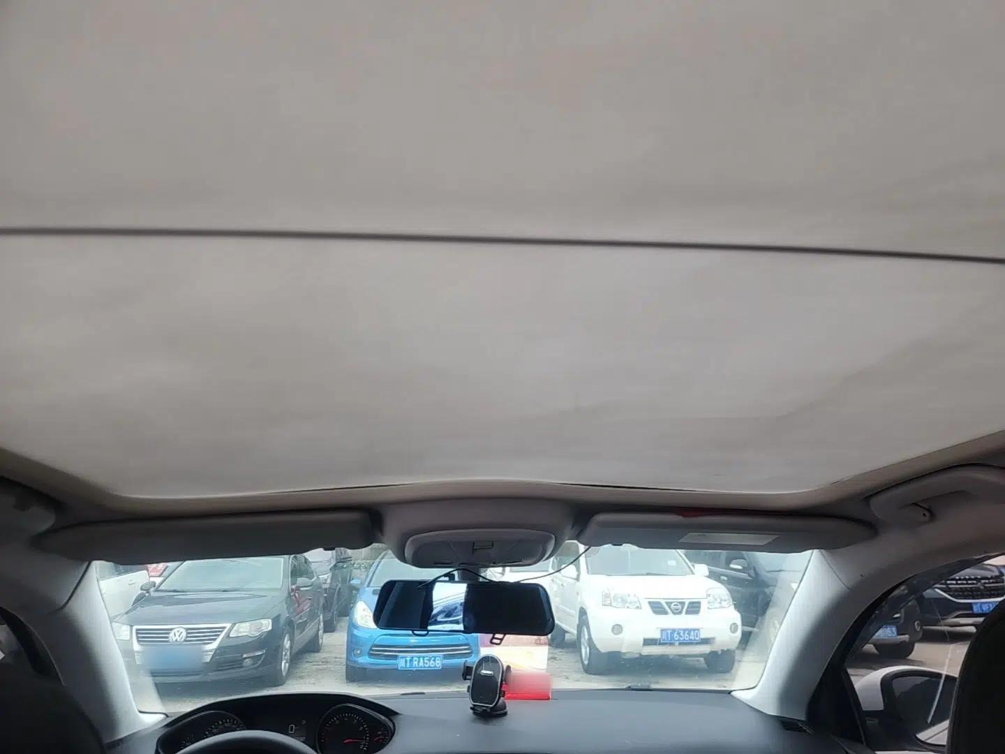 Peugeot 308S 2015 1.2T Automatic Jingchi Edition — миниатюра 21