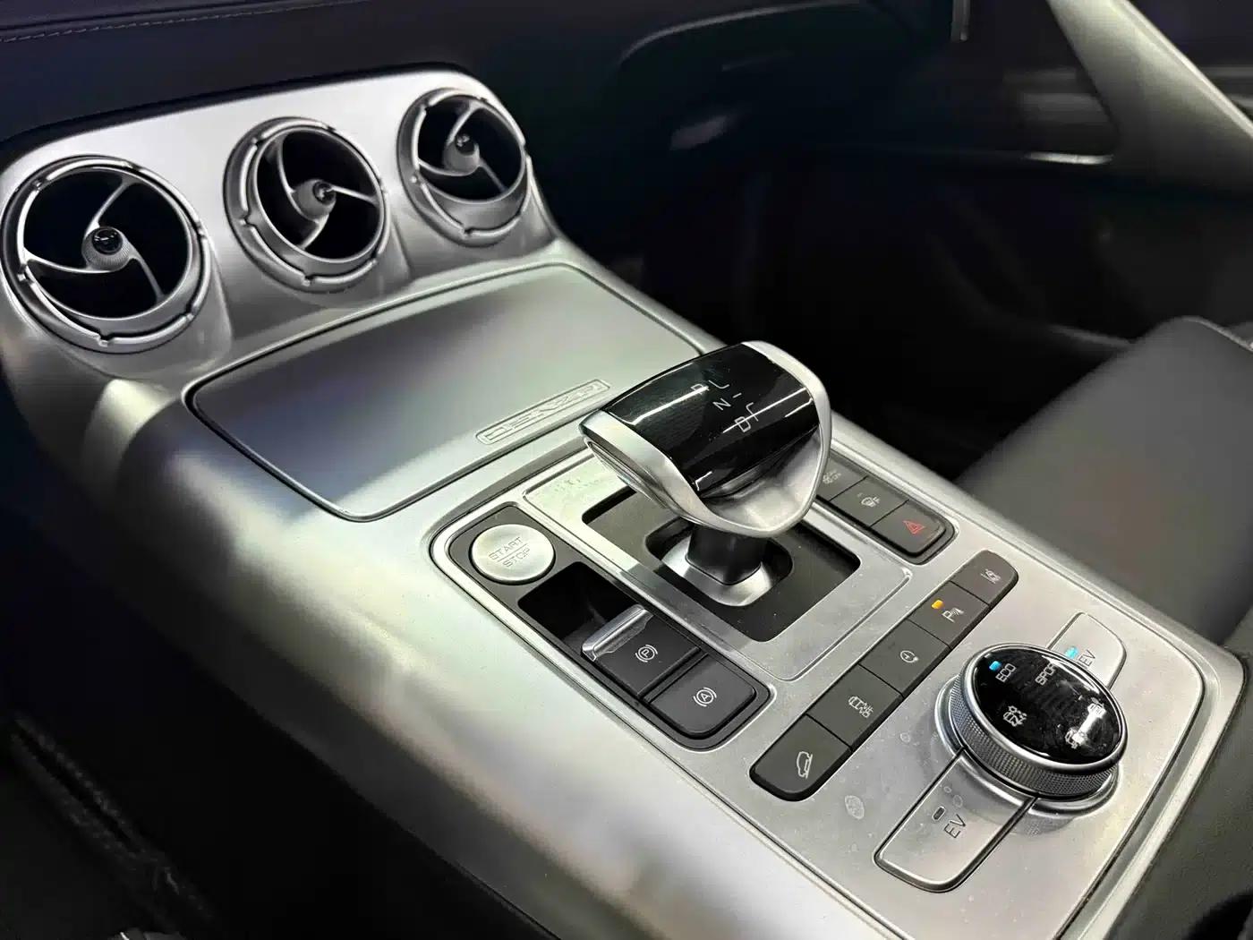 Denza X 2020 PHEV Sport Edition — миниатюра 19