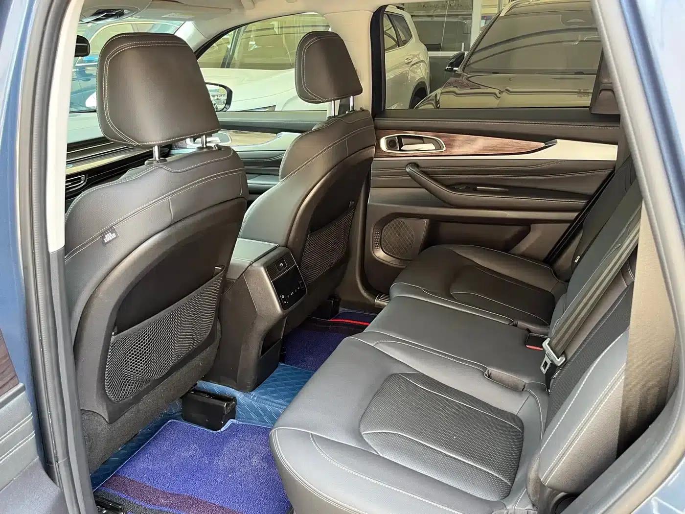 Starlight Moon 2021 400T 2WD Starlight Pro Edition 7-Seater — миниатюра 7