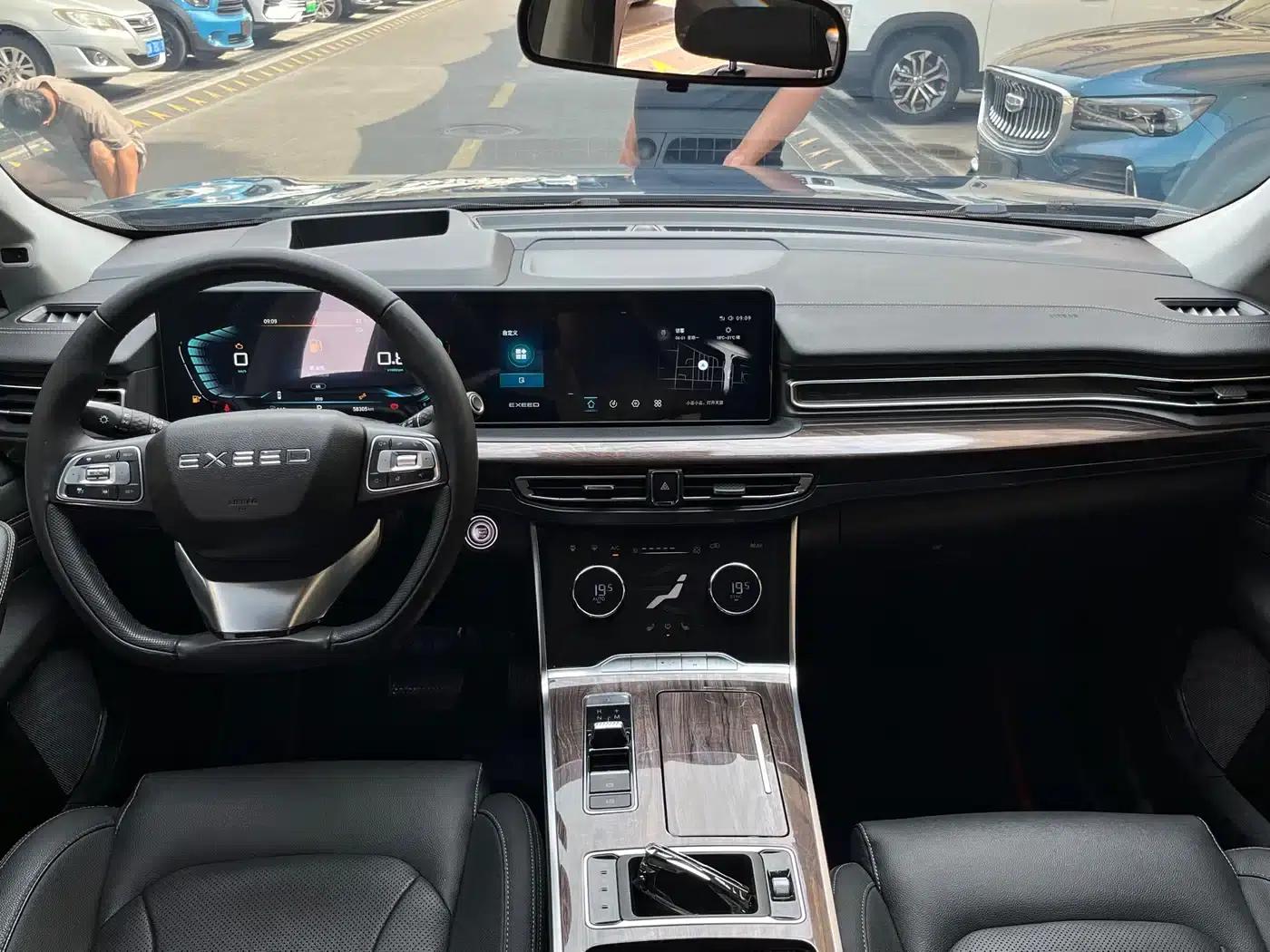 Starlight Moon 2021 400T 2WD Starlight Pro Edition 7-Seater — миниатюра 9