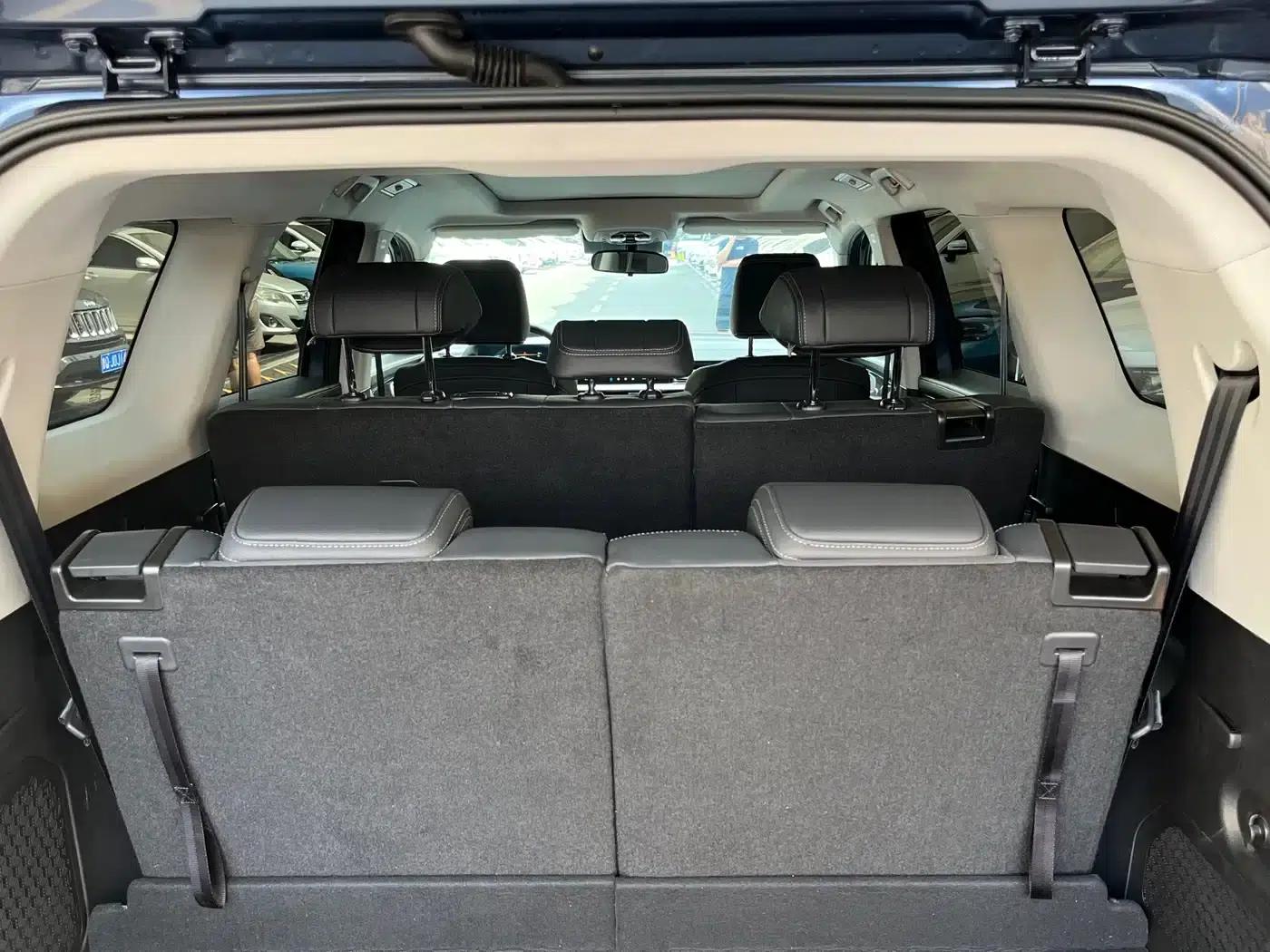 Starlight Moon 2021 400T 2WD Starlight Pro Edition 7-Seater — миниатюра 10
