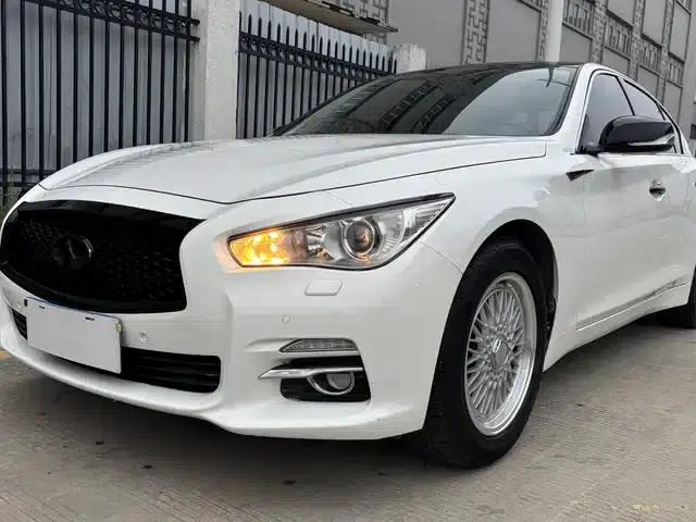 Infiniti Q50 2014 2.0T Comfort Edition