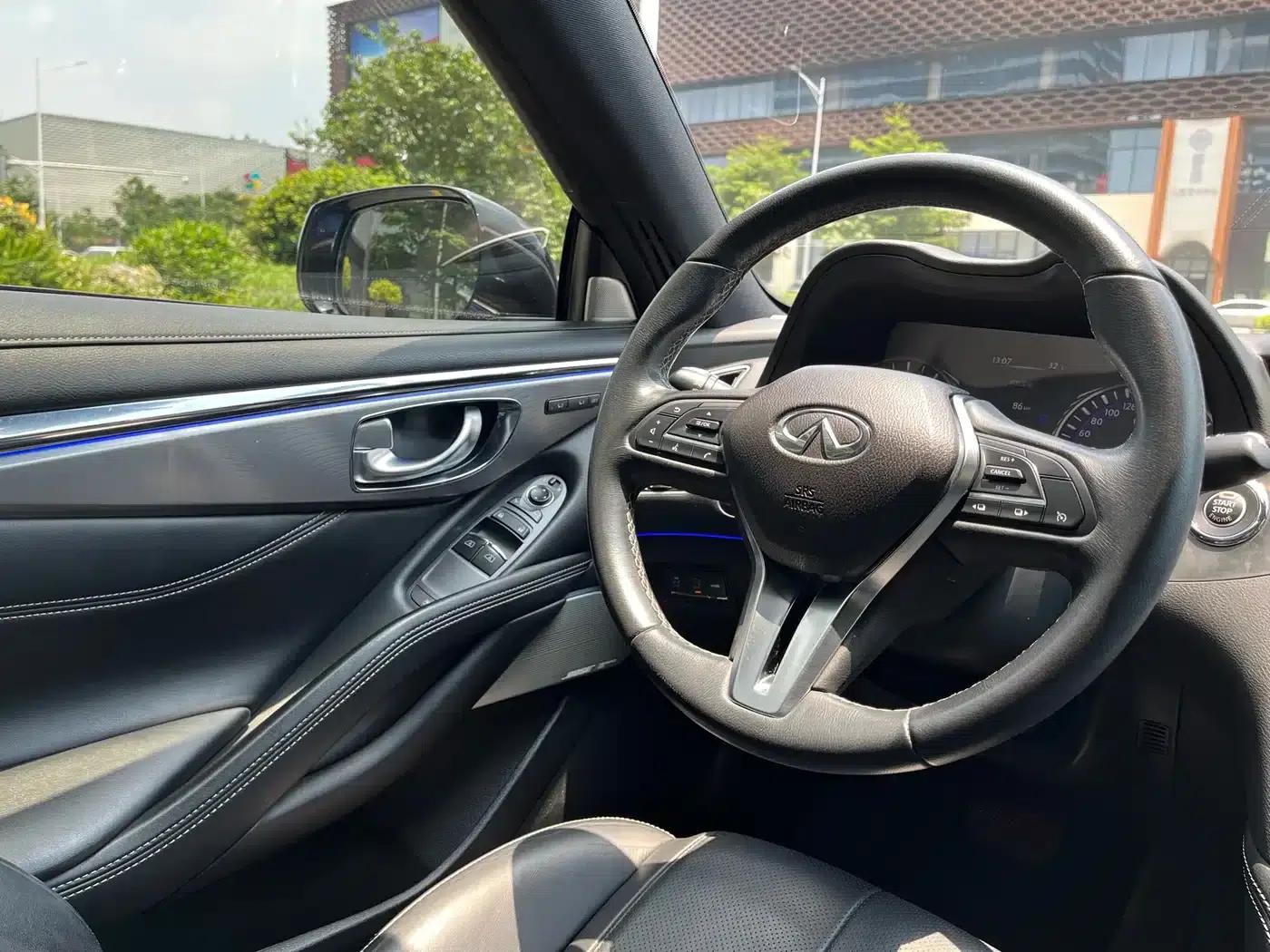 Infiniti Q60 2019 2.0T Luxury Edition — миниатюра 17