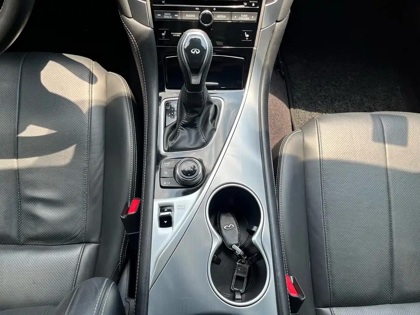 Infiniti Q60 2019 2.0T Luxury Edition — миниатюра 23
