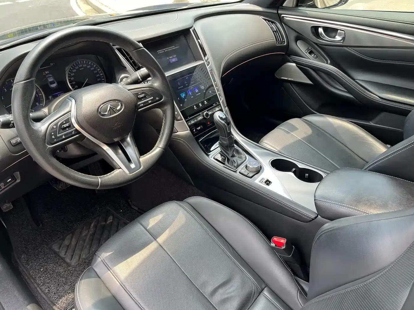 Infiniti Q60 2019 2.0T Luxury Edition — миниатюра 9
