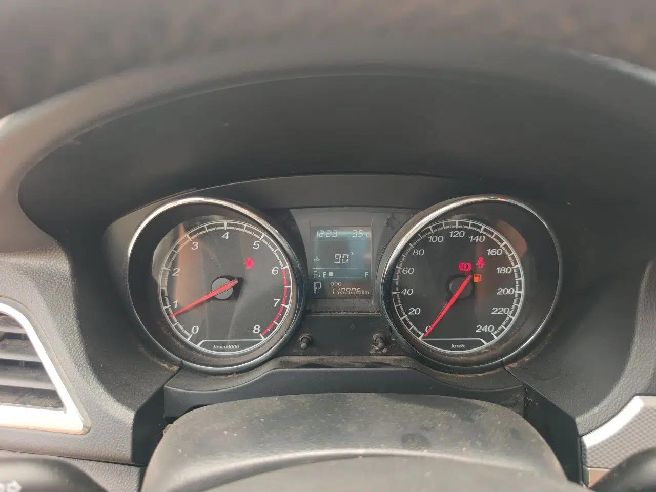 Bestune B30 2016 1.6L Automatic Premium Edition — миниатюра 11
