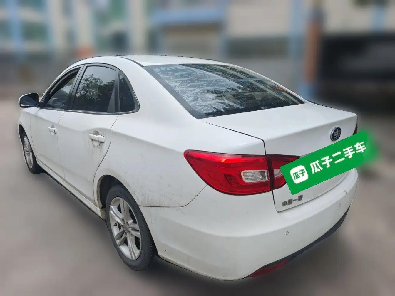 Bestune B30 2016 1.6L Automatic Premium Edition — миниатюра 4