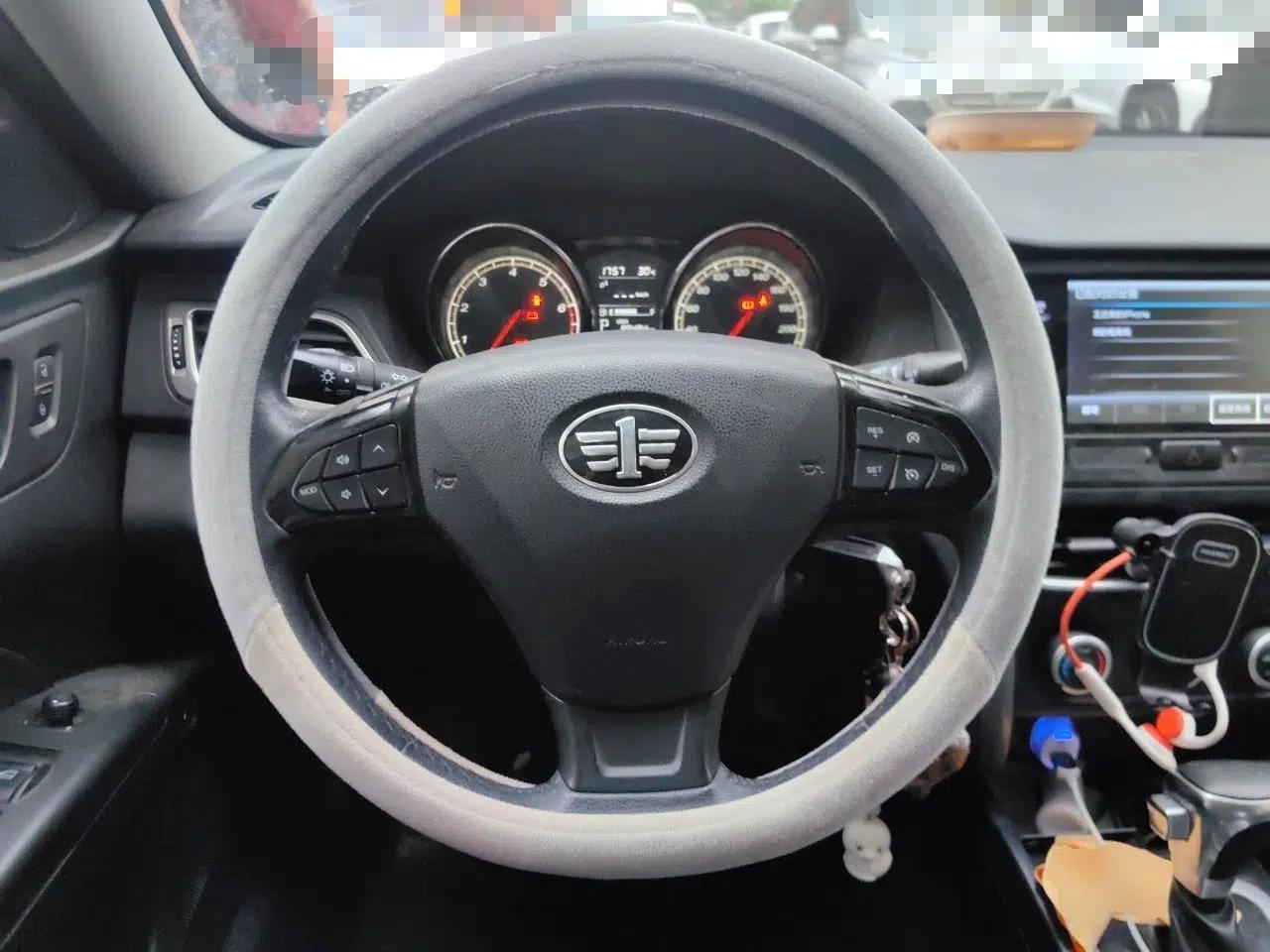 Bestune B30 2016 1.6L Automatic Premium Edition — миниатюра 10