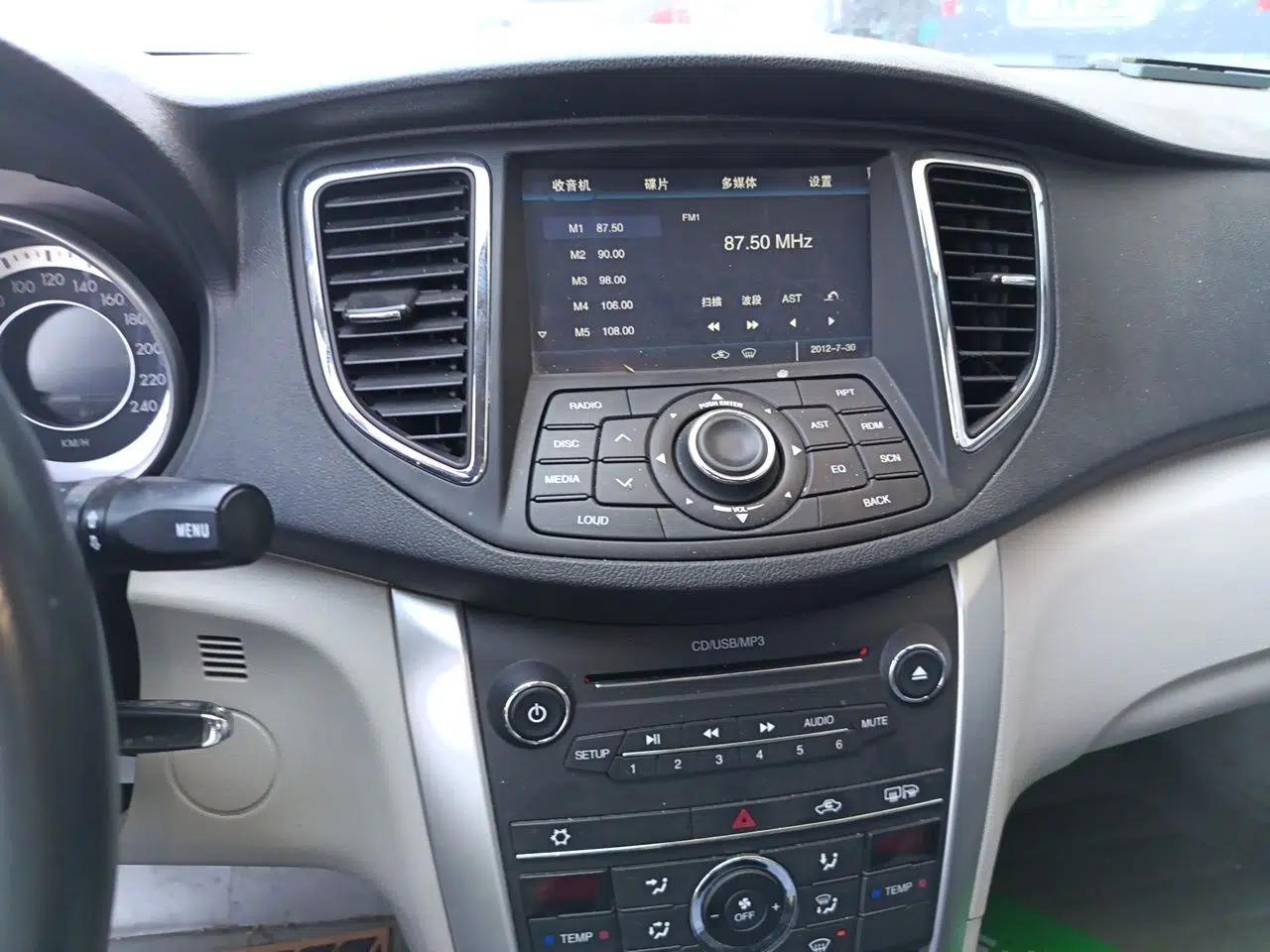 Bestune B90 2012 2.0L automatic comfort version — миниатюра 13
