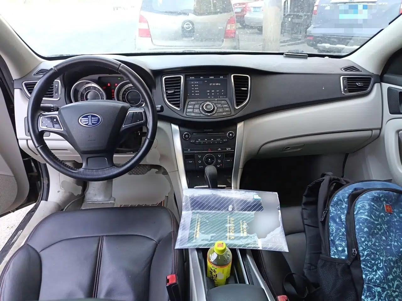 Bestune B90 2012 2.0L automatic comfort version — миниатюра 9