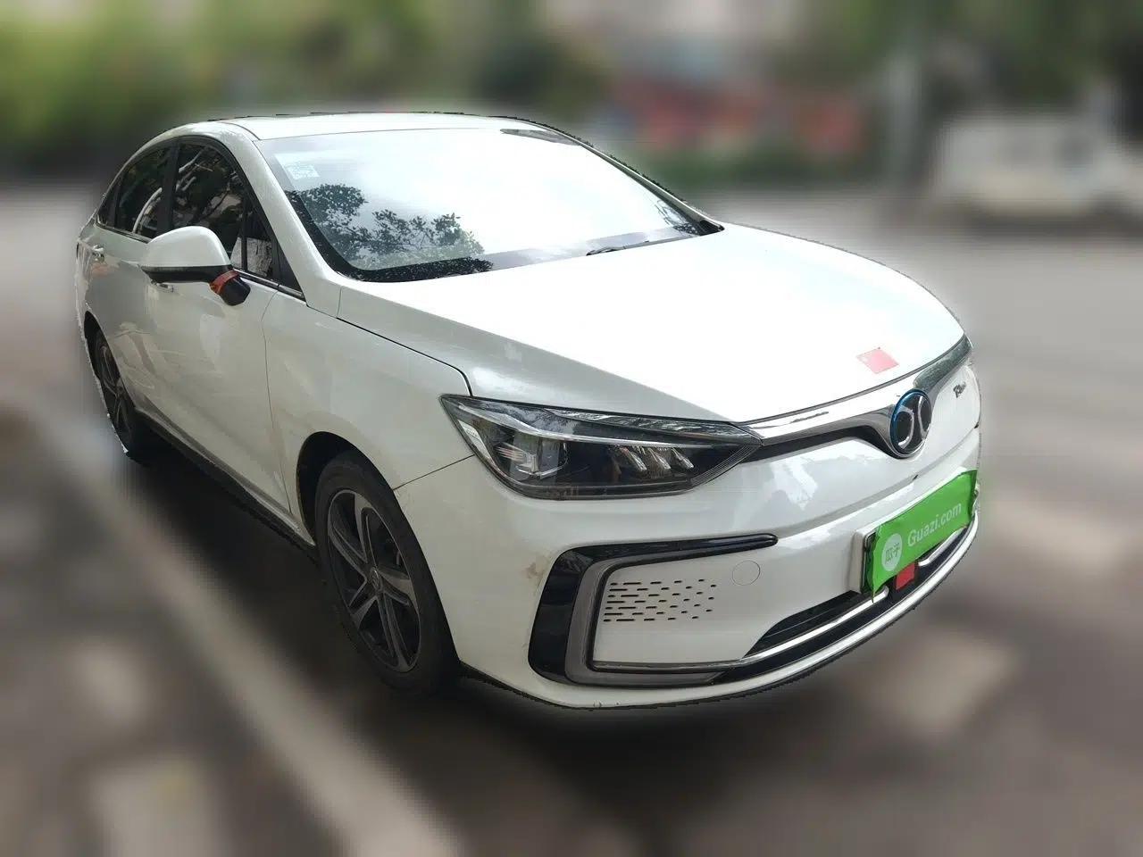 BAIC Beijing EU5 2018 R500 Smart Wind Edition — миниатюра 3
