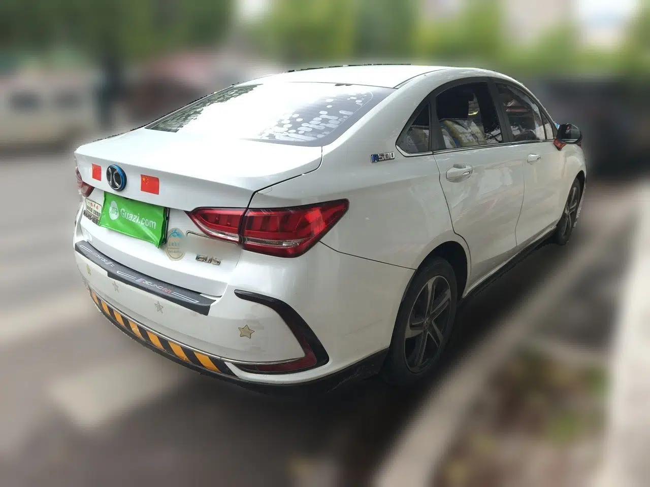 BAIC Beijing EU5 2018 R500 Smart Wind Edition — миниатюра 6
