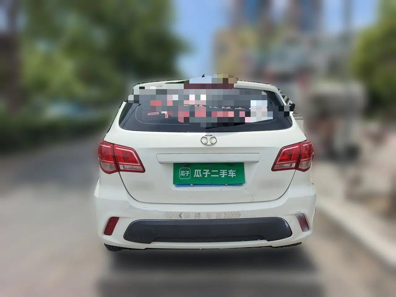 BAIC Senova D20 2015 Hatchback 1.5L Manual Lotte Edition — миниатюра 5