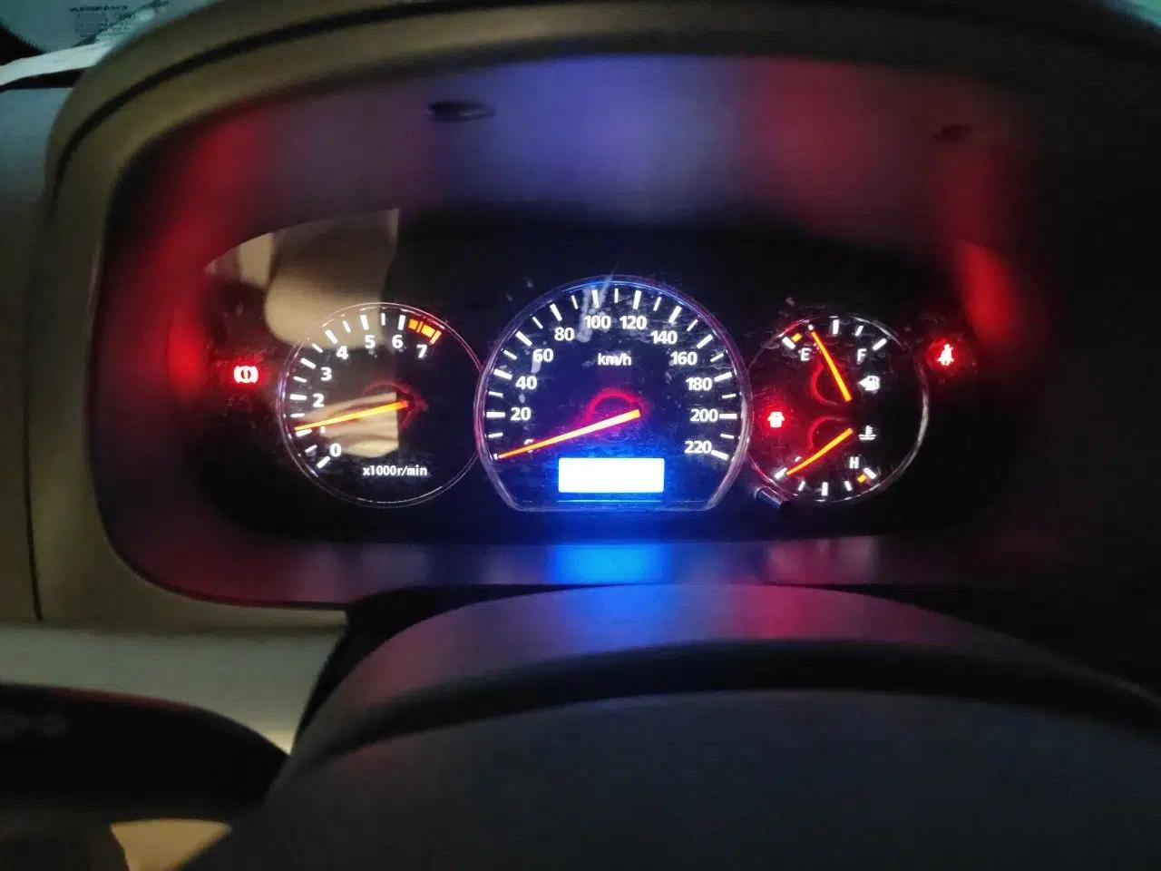 CHANGAN Alsvin V5 2012 1.5L Manual Sport Version China IV Standard — миниатюра 11