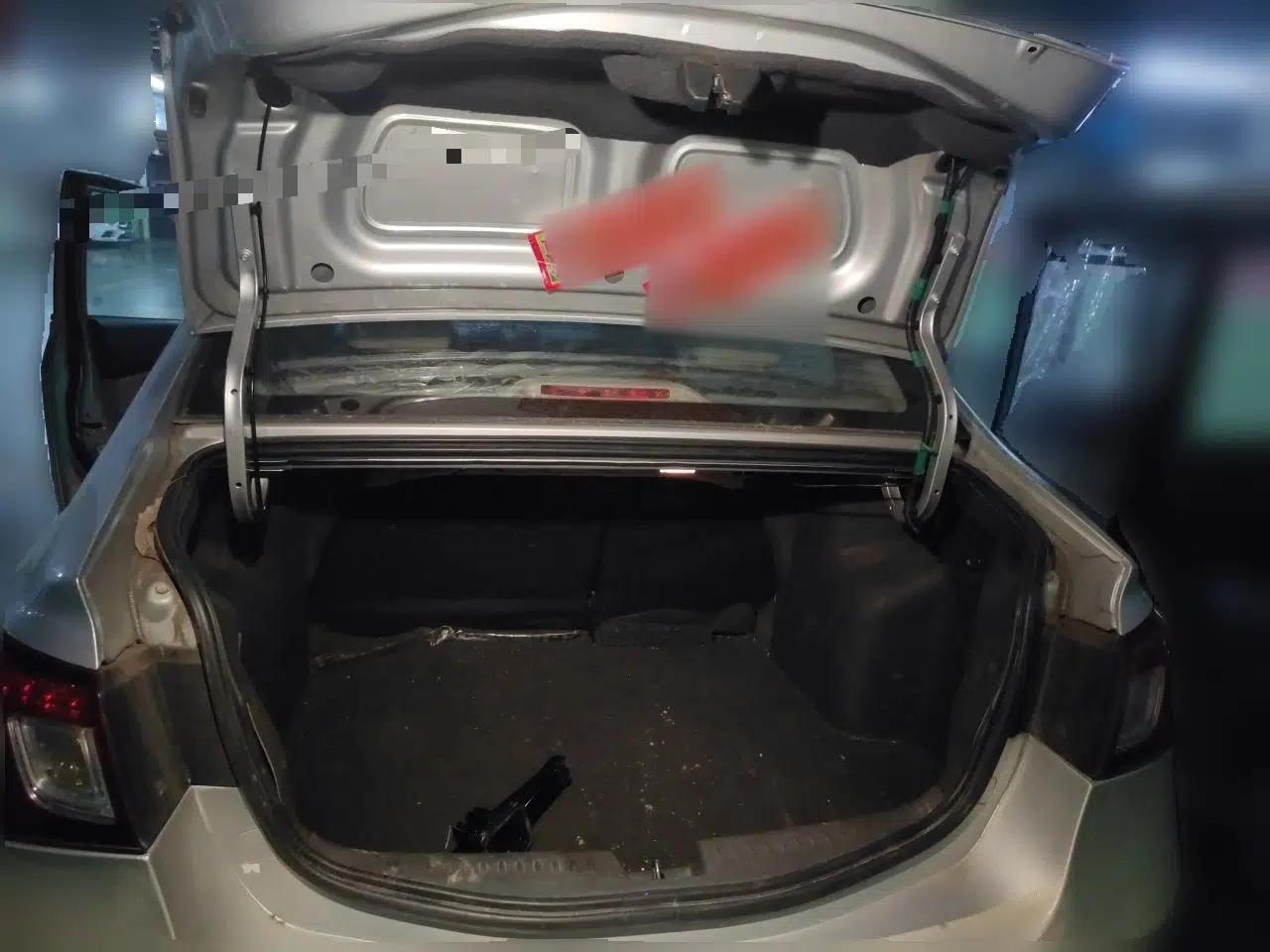 CHANGAN Alsvin V5 2012 1.5L Manual Sport Version China IV Standard — миниатюра 19
