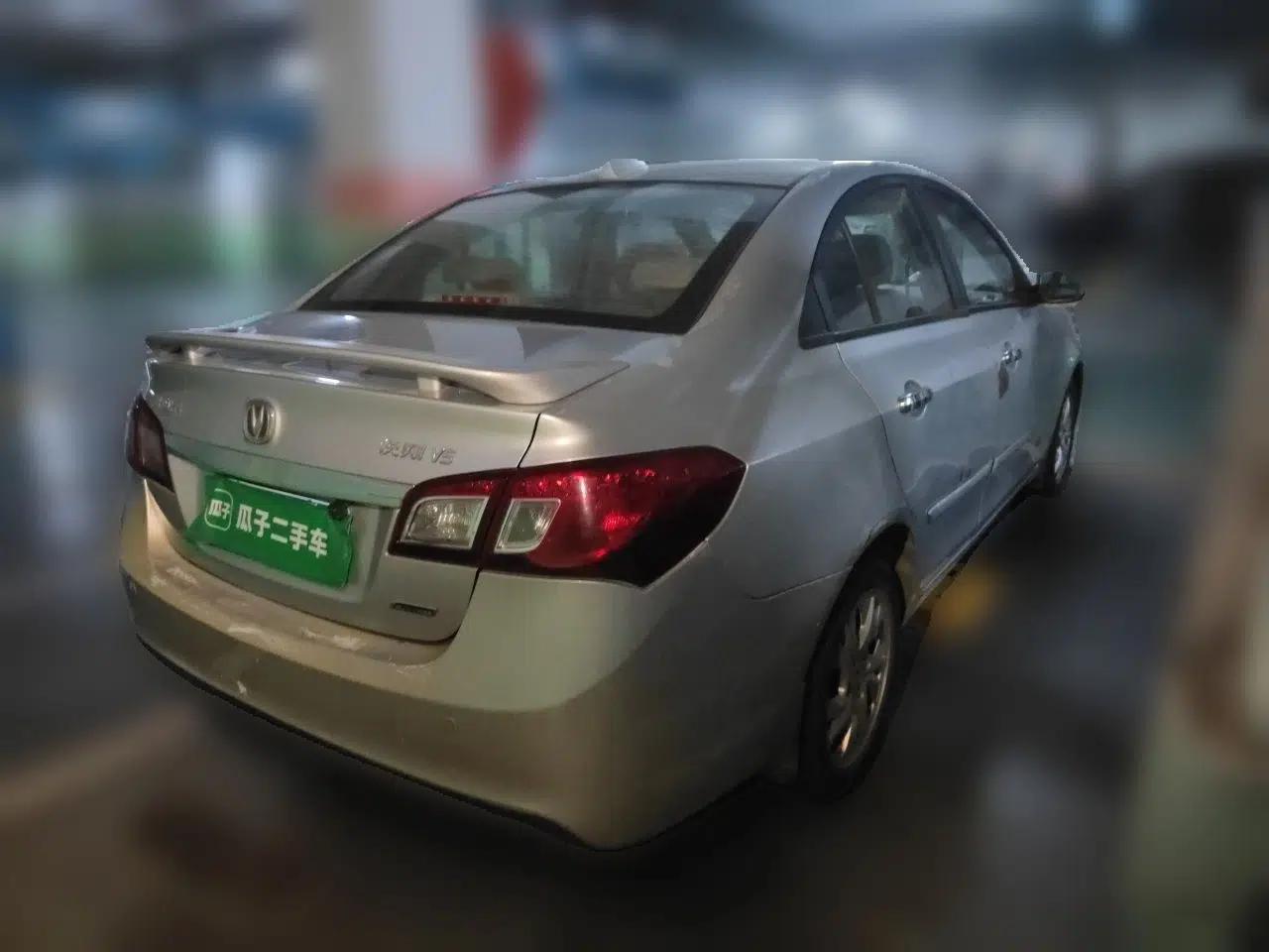 CHANGAN Alsvin V5 2012 1.5L Manual Sport Version China IV Standard — миниатюра 6
